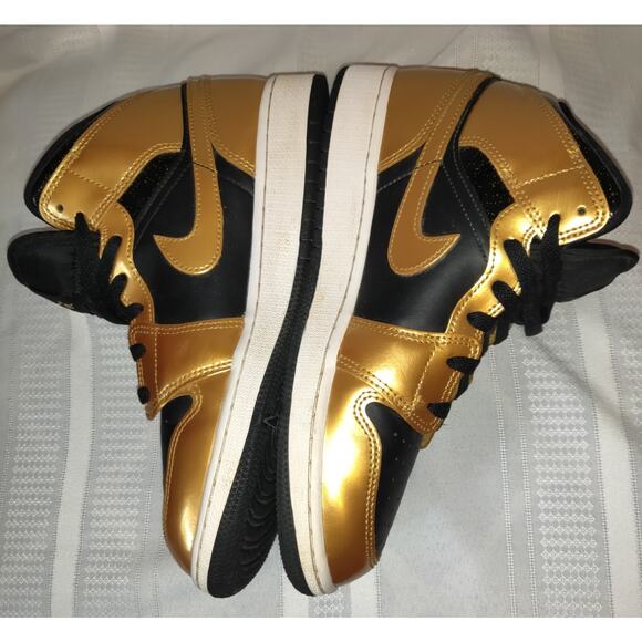 Nike Air Jordan Shoes 1 Mid SE GS Kids Size 6.5Y Black Metallic Gold DR6967-071 - Picture 5 of 11